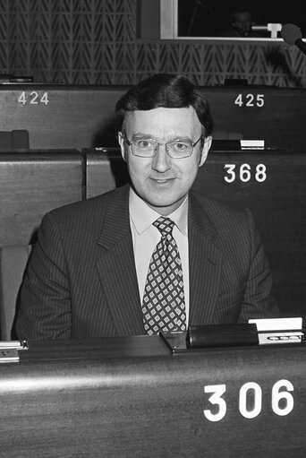 Fotografija 5: Portrait of MEP Peter PRICE during the plenary session at the European Parliament in Strasbourg.