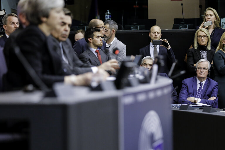 Press conference by Jean-Claude JUNCKER, EC President and by Theresa MAY, British Prime Minister following their meeting: opening remarks by Theresa MAY, British Prime Minister