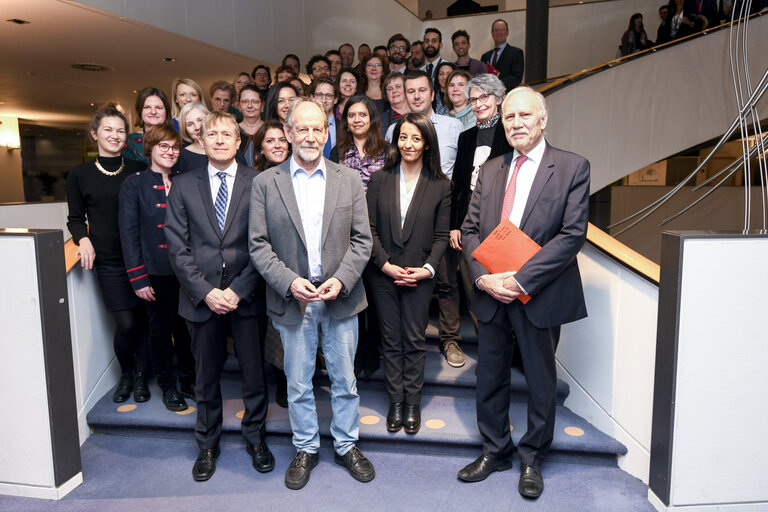 Fotó 2: Family picture of the TRAN Committee