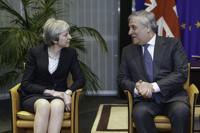 Nuotrauka 4: Antonio TAJANI, EP President meets with Theresa MAY, Prime Minister of United Kingdom on the negotiations on the British departure from the European Union