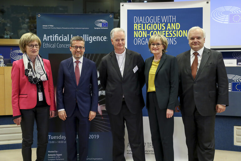 Foto 21: Seminar in the framework of Article 17 of the Treaty on the Functioning of the European Union: ' Artificial Intelligence: Ethical Concerns '- Panel 1: Artificial Intelligence and Human Dignity