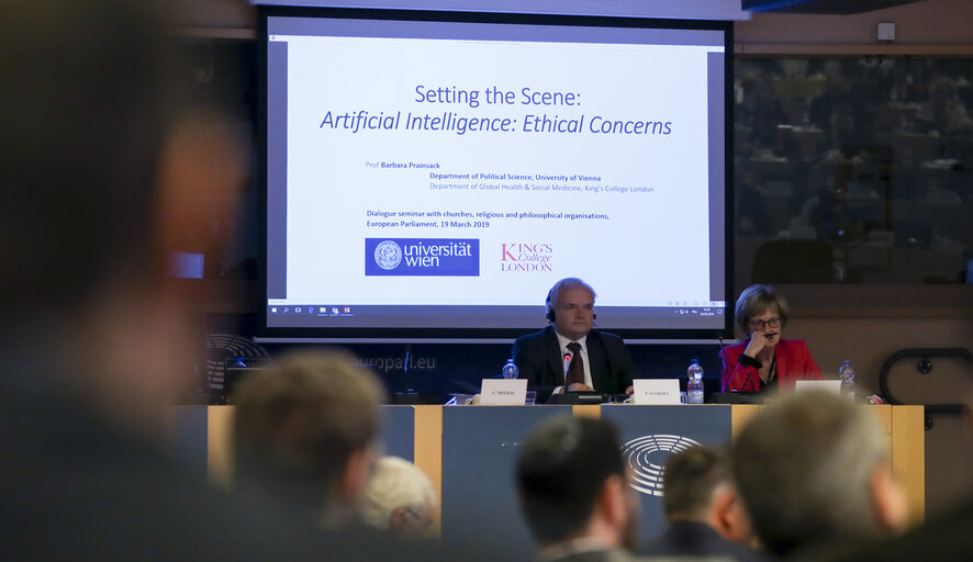 Foto 1: Seminar in the framework of Article 17 of the Treaty on the Functioning of the European Union: ' Artificial Intelligence: Ethical Concerns '- Panel 1: Artificial Intelligence and Human Dignity