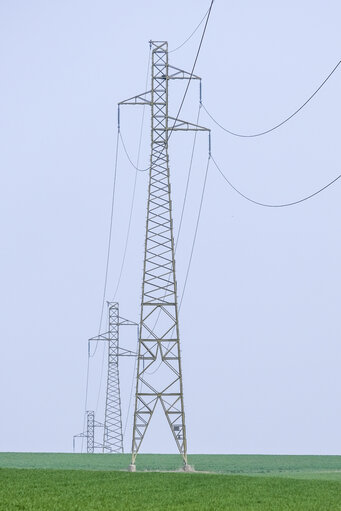 Photo 1: Electricity supply - High voltage lines