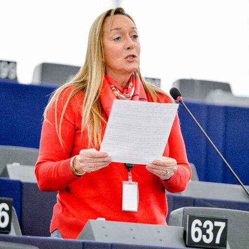 Foto 4: Marlene MIZZI in the EP in Strasbourg