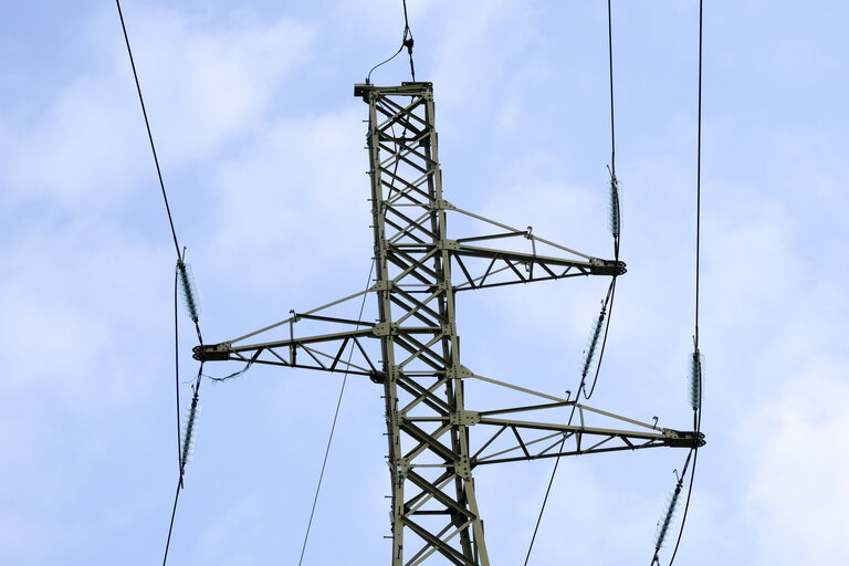 Fotografi 4: Electricity supply - High voltage lines