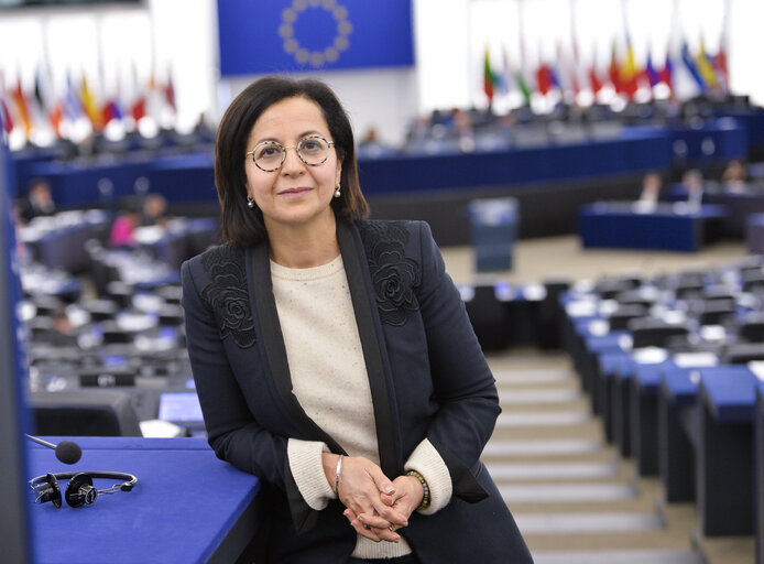 Fotografia 3: Tokia SAIFI in the EP in Strasbourg