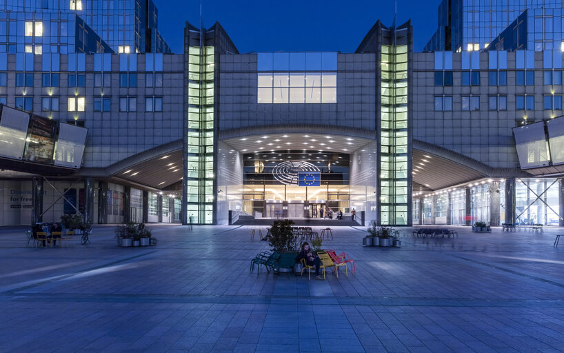 Fotó 5: Simone Veil esplanade and ASP building entrance - EP building in Brussels