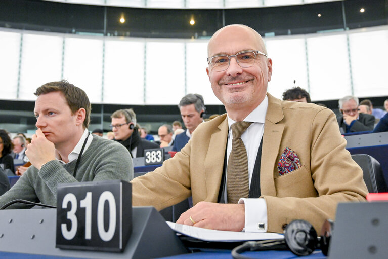 Foto 2: Peter SIMON in the EP in Strasbourg