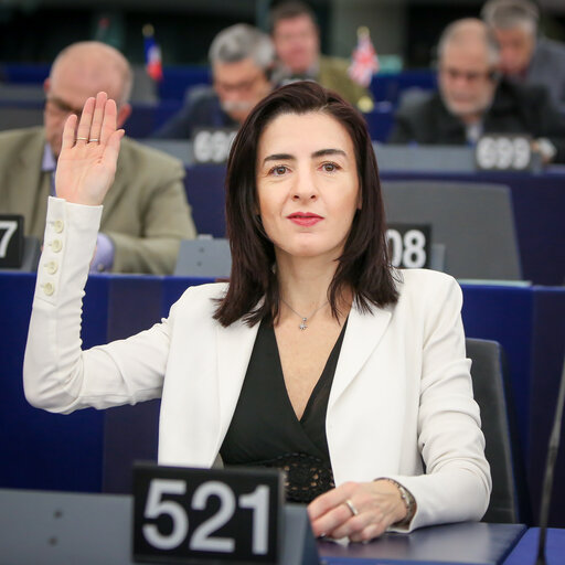 Foto 2: Giulia MOI in the EP in Strasbourg