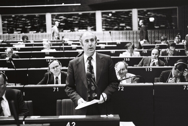 The Commissioner Richard BURKE during a session in Strasbourg on May 1980.