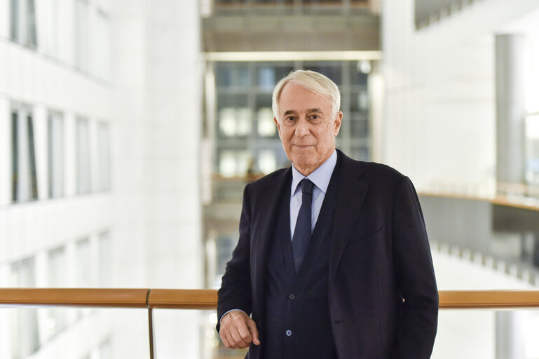 Billede 2: Giuliano PISAPIA in the EP in Brussels