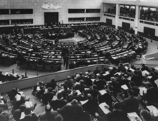 Hemicycle during a plenary session in 1958