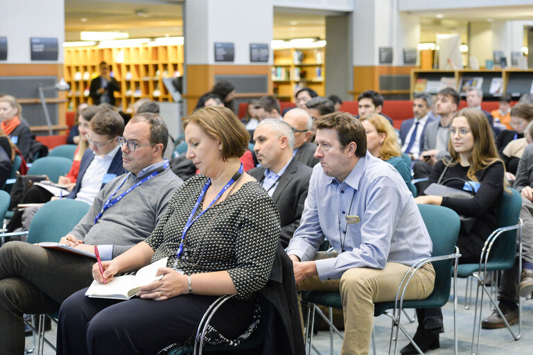 Foto 24: Take-aways from 2019 and outlook for 2020: What Think Tanks are Thinking