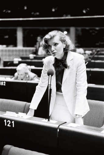 The MEP Gisele CHARZAT during a session in Strasbourg on May 1980.