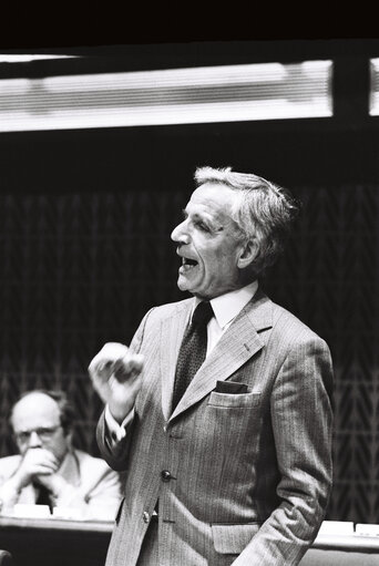 The MEP Hellmut SIEGLERSCHMIDT during a session in Strasbourg on May 1980.