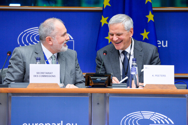 Φωτογραφία 22: SEDE committee meeting. Exchange of views with Lieutenant General Esa PUKKINEN, Director General of the EU Military Staff