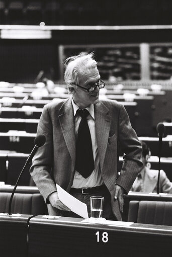 The European Commissioner Finn Olav GUNDELACH during a session in Strasbourg in May 1980.