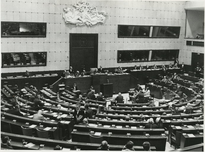 Fotogrāfija 4: Members of the Parliament attend a plenary session in the hemicycle of the European Parliament in Strasbourg, France, in 1969