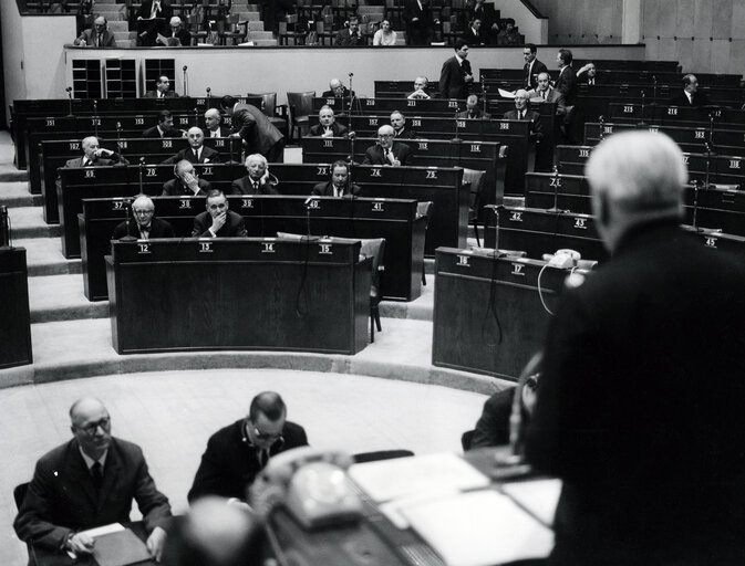 Fotó 2: Members of the Parliament attend a plenary session in the hemicycle of the European Parliament in Strasbourg, France, in 1967