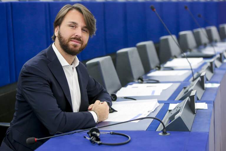 Fotografia 7: Mario FURORE in the EP in Strasbourg