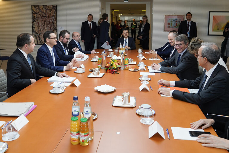 Fotografia 2: David SASSOLI, EP President meets with Mateusz MORAWIECKI, Polish Prime Minister