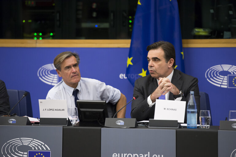 Fotografija 15: LIBE Committee - Structured dialogue with Margaritis SCHINAS, Vice-President for Promoting our European Way of Life, European Commission