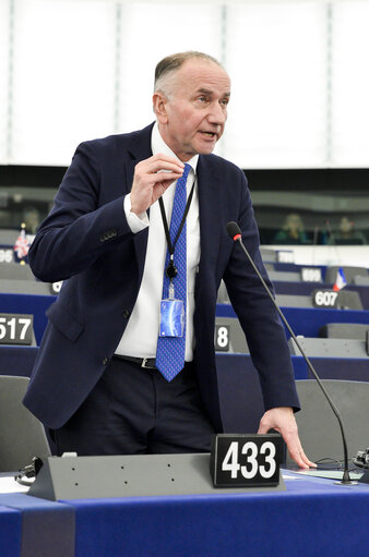 Foto 3: Eugen JURZYCA in the EP in Strasbourg