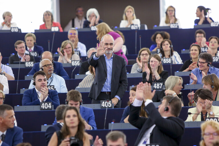 Foto 7: Plenary session - Election of the Quaestors of Parliament - First ballot