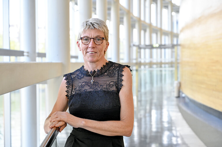 Φωτογραφία 24: Caroline ROOSE in the EP in Strasbourg