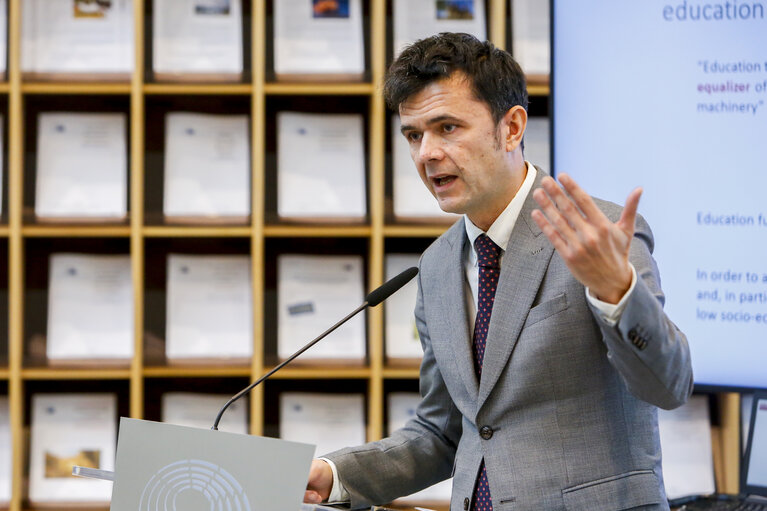 EPRS - Policy roundtable 'Social mobility and equal opportunities : The Challenge for Europe'