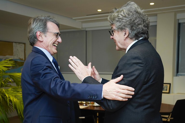 Fotografie 6: David SASSOLI, EP President meets with Thierry BRETON, French Commissioner-designate