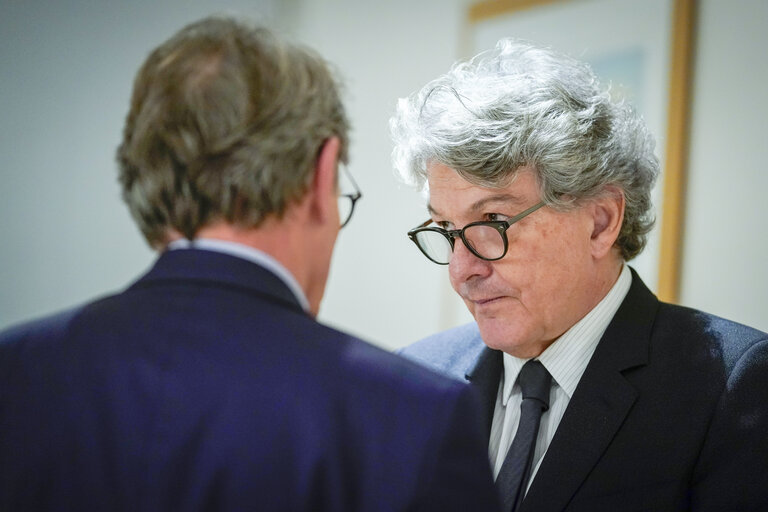 Fotografie 3: David SASSOLI, EP President meets with Thierry BRETON, French Commissioner-designate