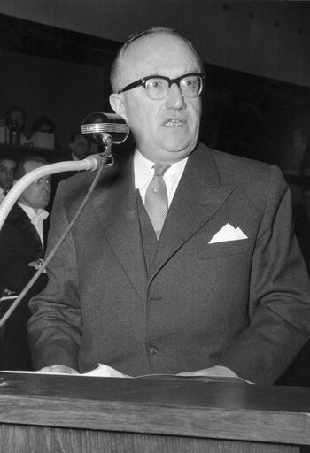 Walter HALLSTEIN during the Constitutive session of the new European Parliamentary Assembly on the 19th of March 1958