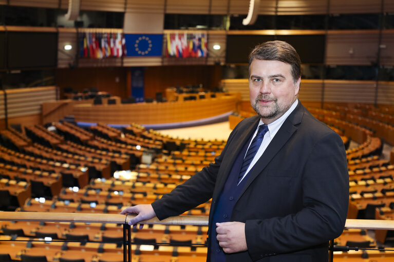 Suriet 20: Ivars IJABS in the EP in Brussels