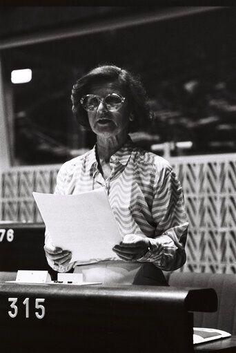 Suriet 12: The MEP Marie-Jane PRUVOT during a session in Strasbourg in April 1980.