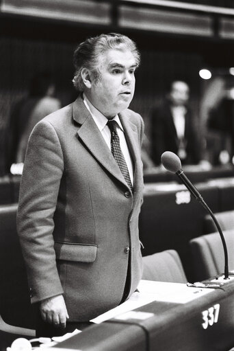 Fotografia 48: The MEP Jiri PELIKAN during a session in Strasbourg on April 1980.