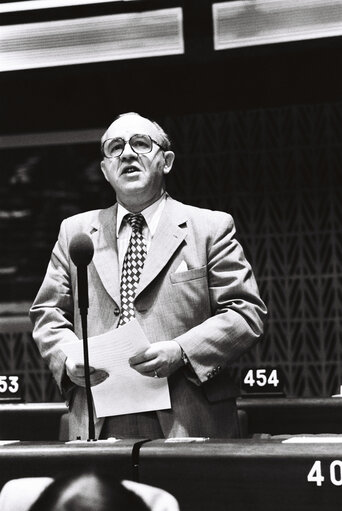 The MEP Jean SEITLINGER during a session in Strasbourg in April 1980.