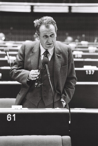 Fotografia 22: The MEP Baroness Mario PEDINI during a session in Strasbourg in April 1980.