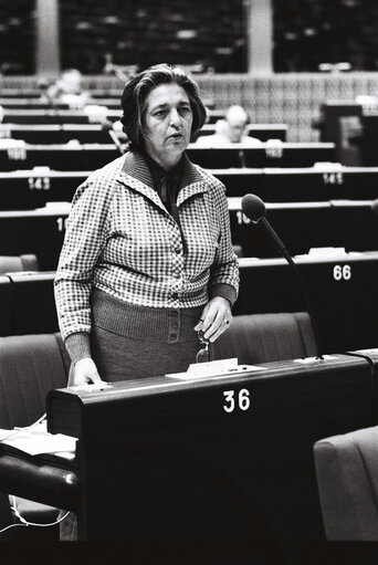 Fotografia 19: The MEP Baroness Diana ELLES during a session in Strasbourg in April 1980.