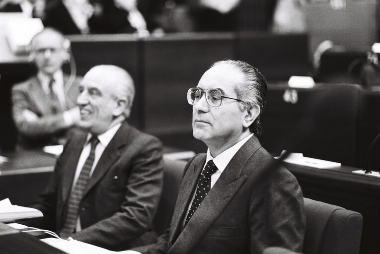 Fotografia 40: Minister of Foreign Affairs Emilio COLOMBO during a session at the hemicycle of Strasbourg in April 1980.Italian Presidency