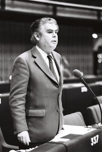 Fotografia 47: The MEP Jiri PELIKAN during a session in Strasbourg on April 1980.