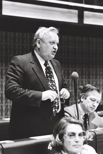 Suriet 4: The MEP Kurt WAWRZIK during a session in Strasbourg in April 1980.