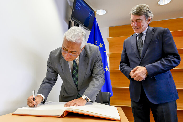 Fotogrāfija 9: David SASSOLI, EP President meets with Antonio COSTA, Portuguese Prime Minister