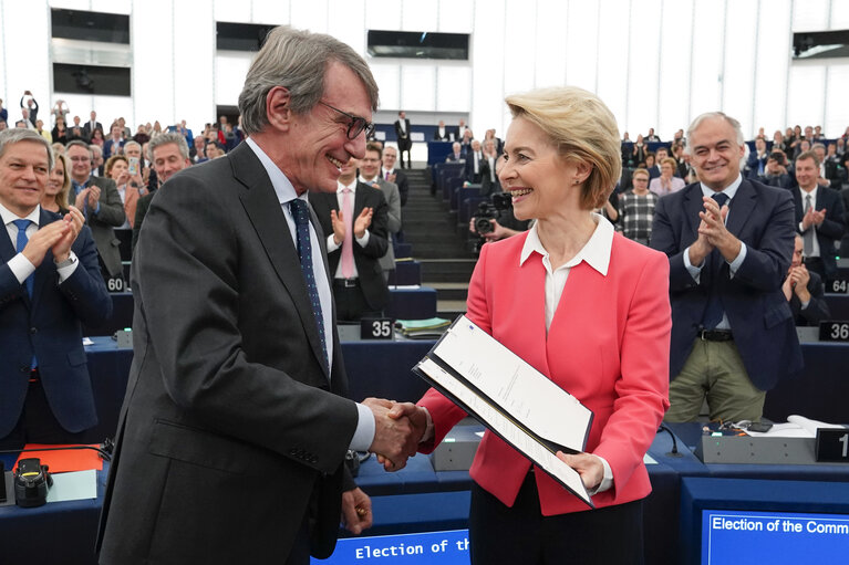 Φωτογραφία 5: Plenary session - vote on European Commission