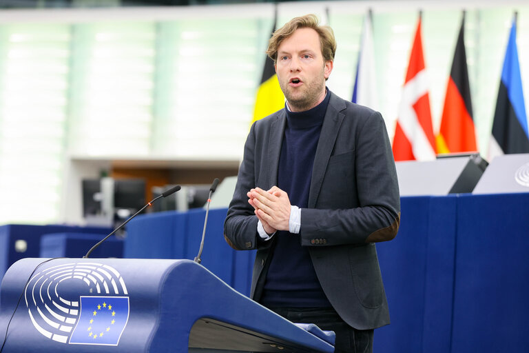 Fotó 8: EP Plenary session - Proposal for a Council Regulation on the election of the members of the European Parliament by direct universal suffrage