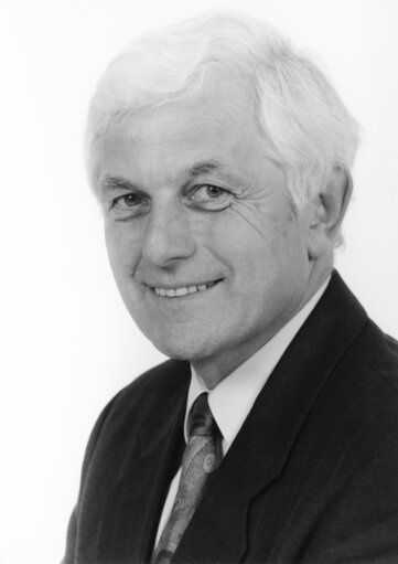 Portrait of Edgar Josef SCHIEDERMEIER, MEP during the 3rd and 4th Parliamentary Terms (1993-1999)