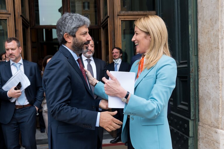 Снимка 2: Visit of Roberta METSOLA, EP President to Italy - Meeting with the President of the Italian Chamber of Deputies, Roberto Fico