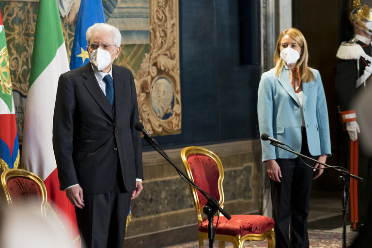 Fotografija 25: Visit of Roberta METSOLA, EP President to Italy - Roberta METSOLA, EP President and Sergio MATTARELLA, President of the Italian Republic discuss students