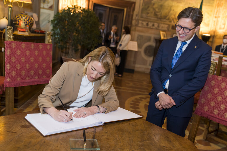 Fotografie 12: Visit of Roberta METSOLA, EP President to Italy - Meeting with Dario NARDELLA, Mayor of  Florence