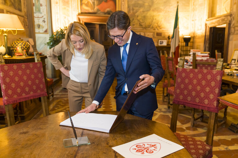 Fotografie 9: Visit of Roberta METSOLA, EP President to Italy - Meeting with Dario NARDELLA, Mayor of  Florence